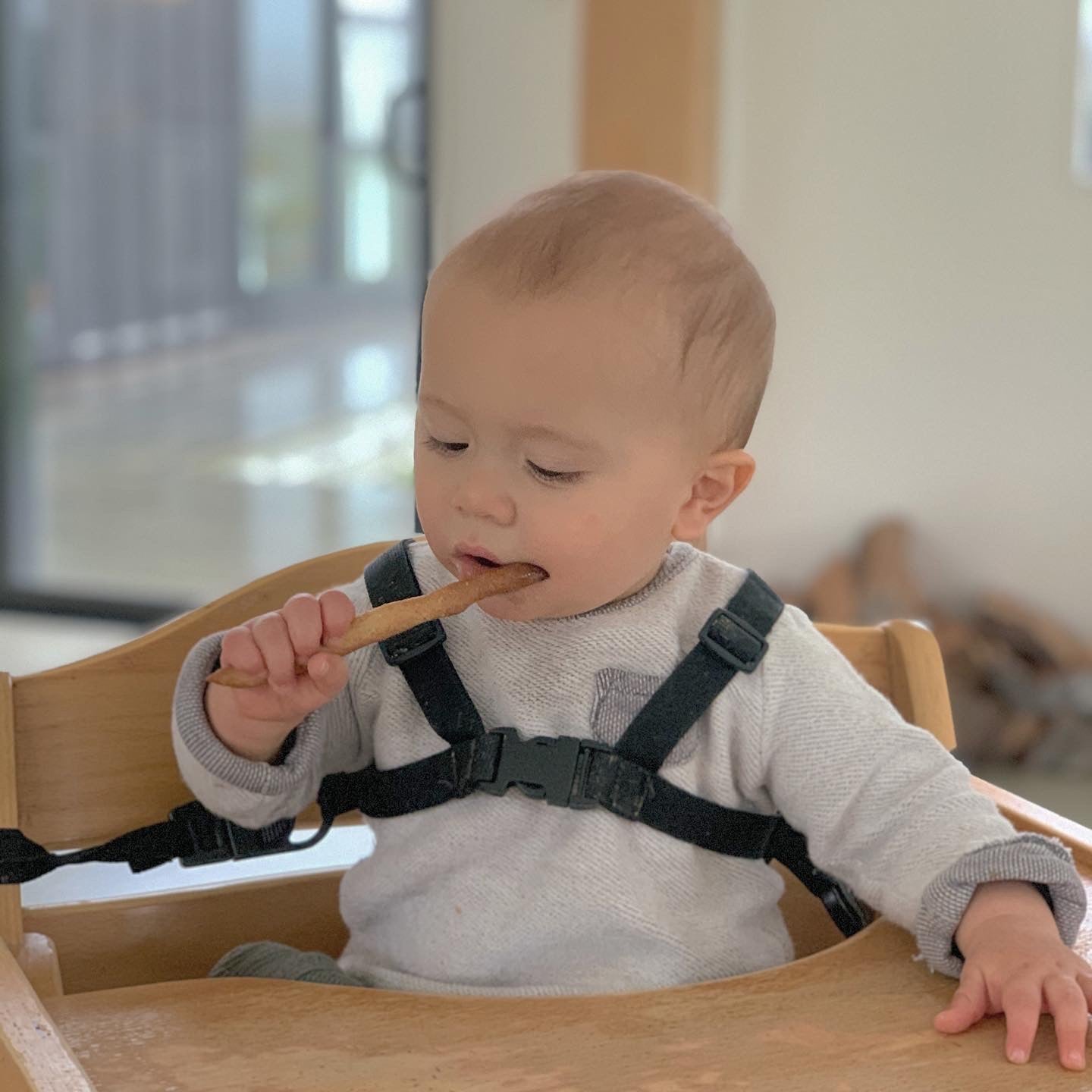 Baby bread rolls and baby bread sticks