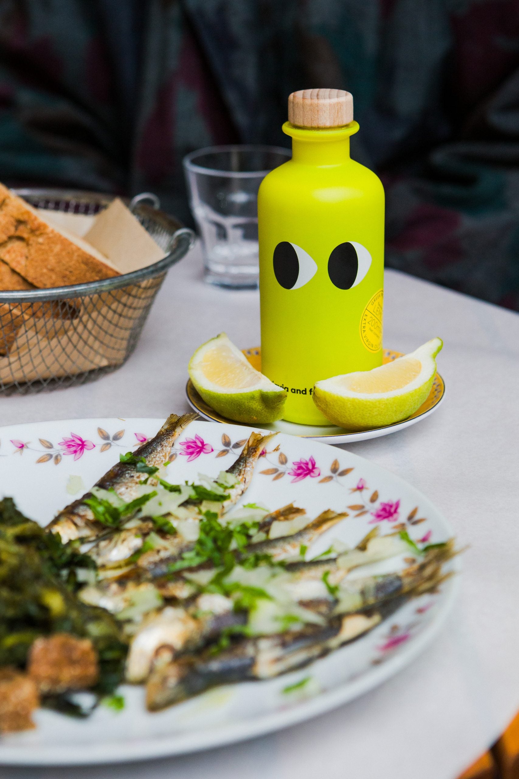 Extra virgin olive oil with lemon