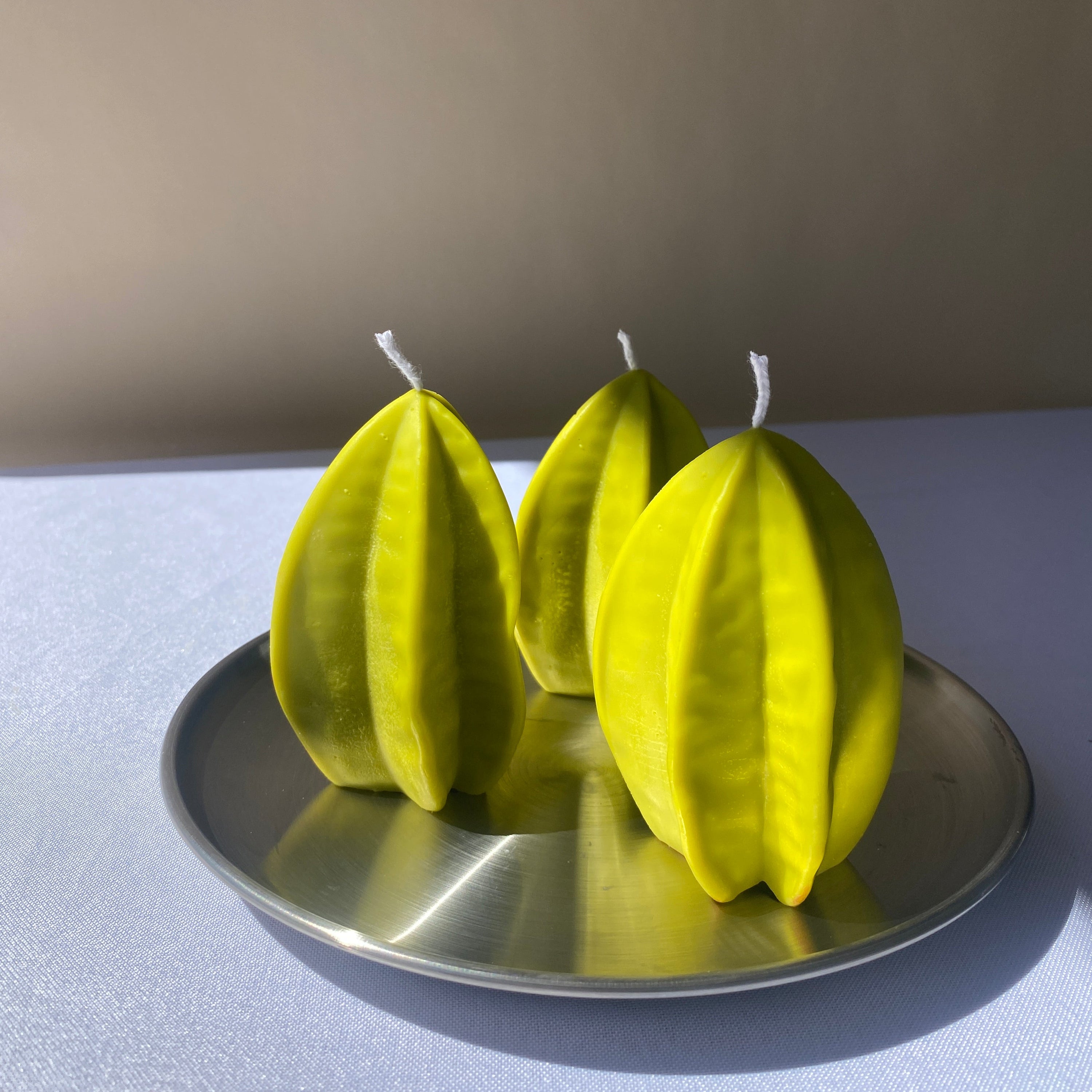 Starfruit candle