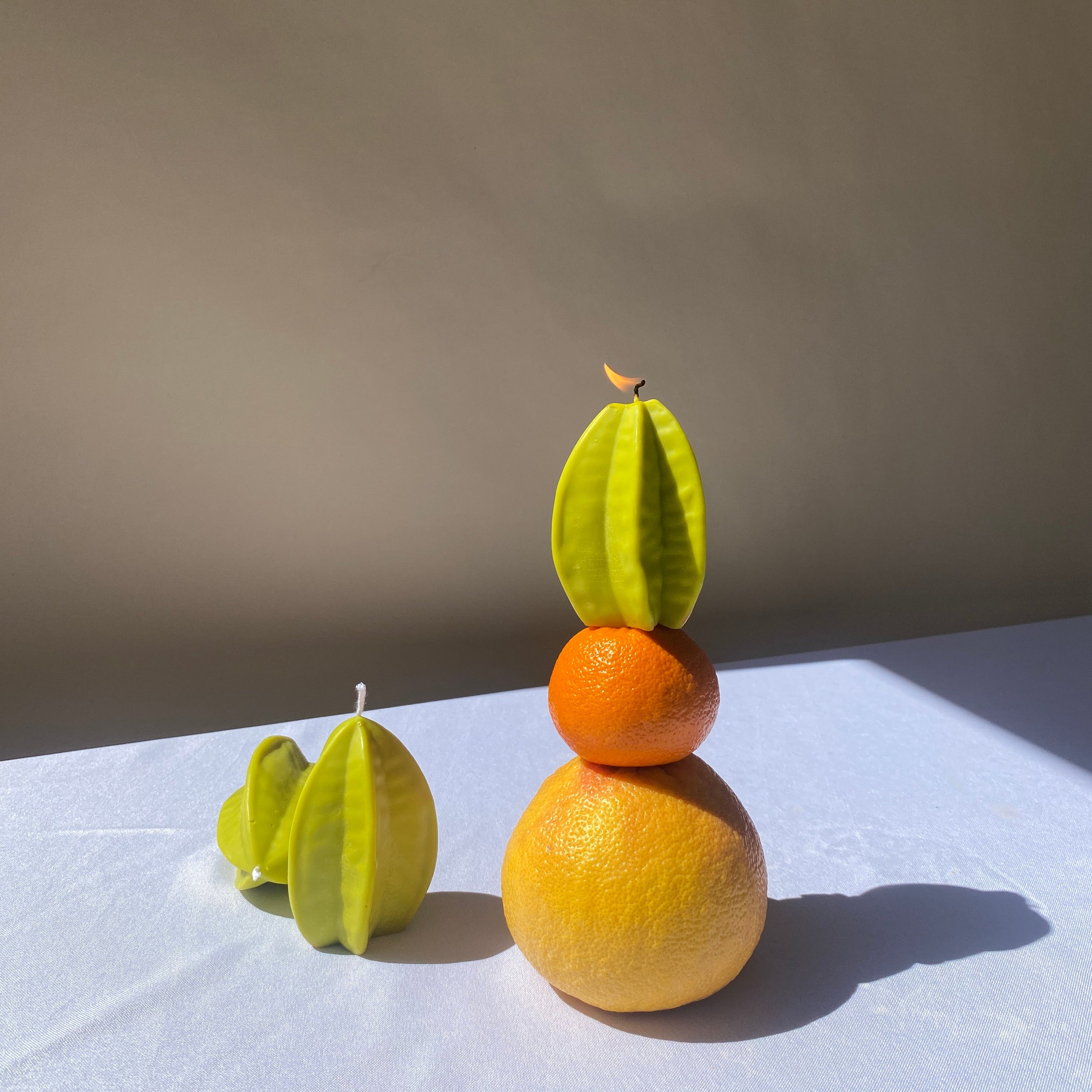 Starfruit candle